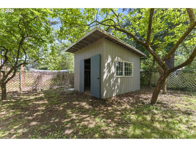 13920 Se BUSH St, Portland, OR 97236