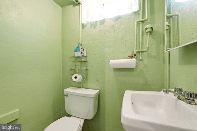 51 QUAKER RD, Mickleton, NJ 08056