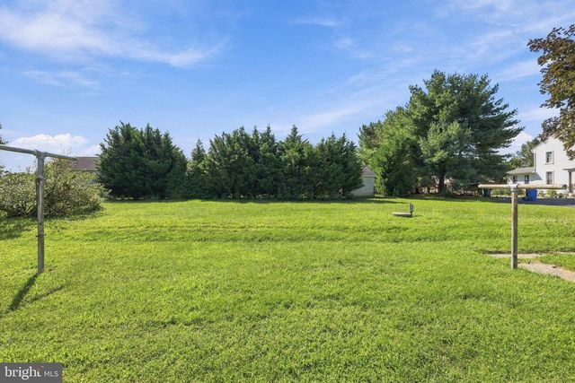 51 QUAKER RD, Mickleton, NJ 08056