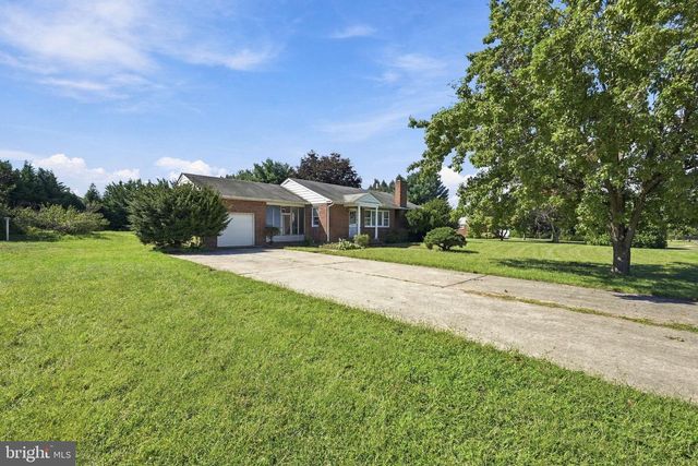 51 QUAKER RD, Mickleton, NJ 08056