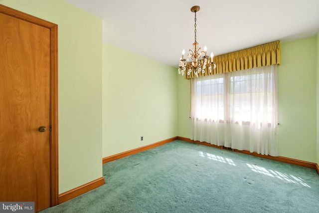 51 QUAKER RD, Mickleton, NJ 08056