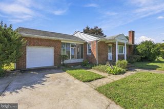 51 QUAKER RD, Mickleton, NJ 08056