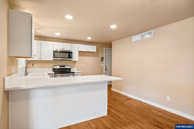 3402 Rawlins Av NE, Salem, OR 97301