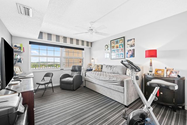 3510 Oaks Way 1002, Pompano Beach, FL 33069