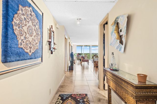 3510 Oaks Way 1002, Pompano Beach, FL 33069