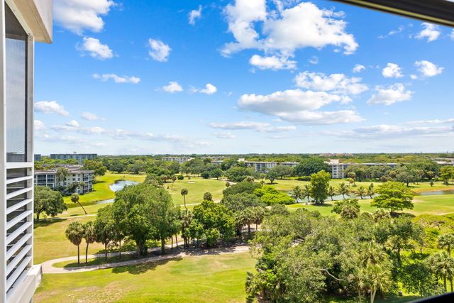 3510 Oaks Way 1002, Pompano Beach, FL 33069