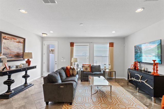 8073 CADMAN STREET, Orlando, FL 32832