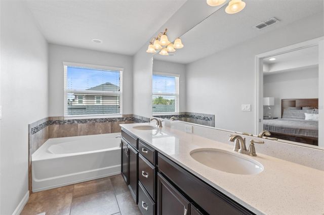 8073 CADMAN STREET, Orlando, FL 32832