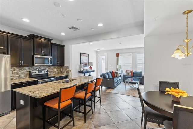 8073 CADMAN STREET, Orlando, FL 32832