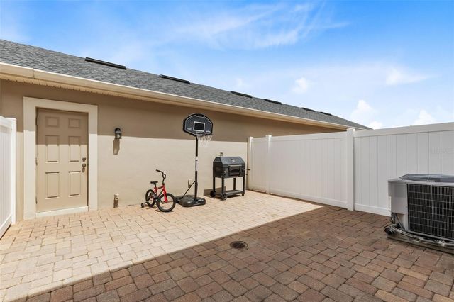 8073 CADMAN STREET, Orlando, FL 32832