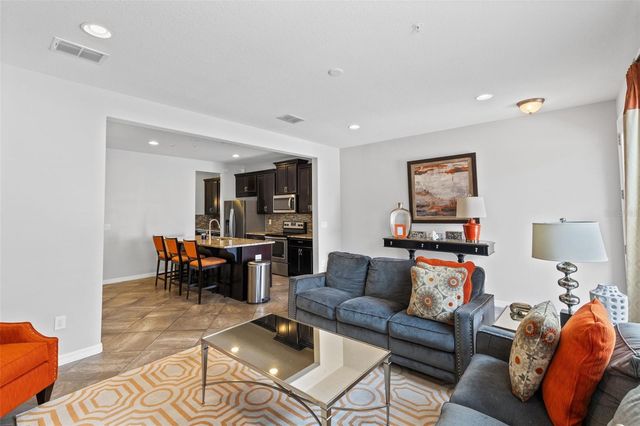 8073 CADMAN STREET, Orlando, FL 32832