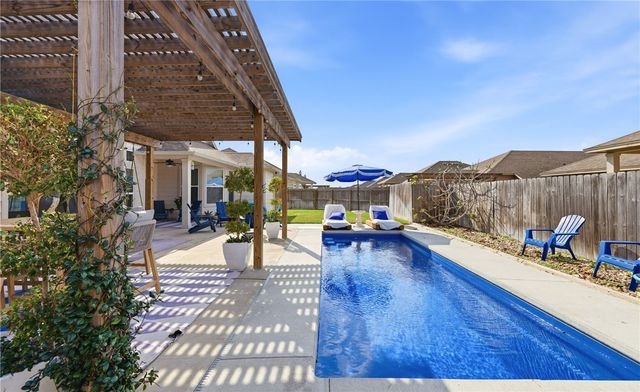 7825 Rancho Vista W Blvd, Corpus Christi, TX 78414