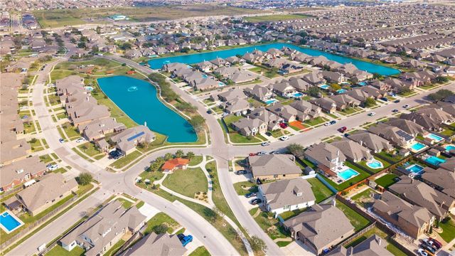 7825 Rancho Vista W Blvd, Corpus Christi, TX 78414