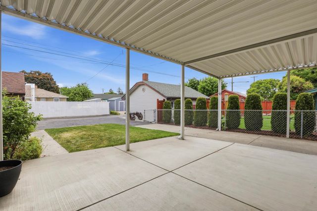 614 E Glass Ave, Spokane, WA 99207