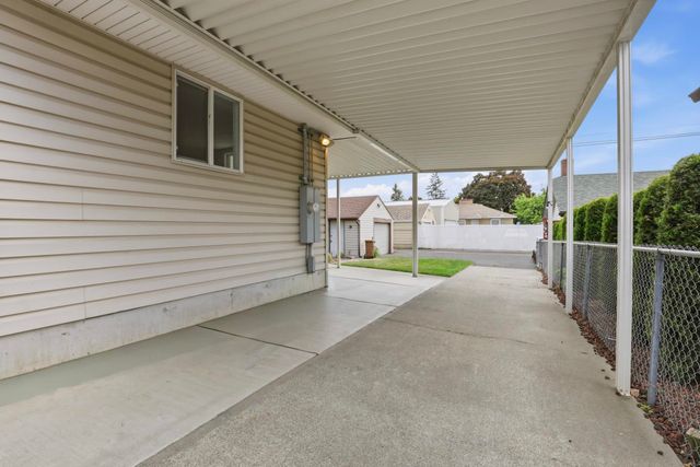 614 E Glass Ave, Spokane, WA 99207