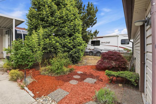 614 E Glass Ave, Spokane, WA 99207