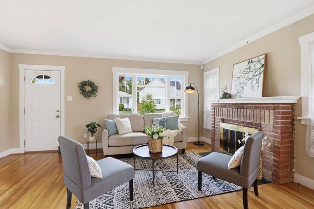 614 E Glass Ave, Spokane, WA 99207