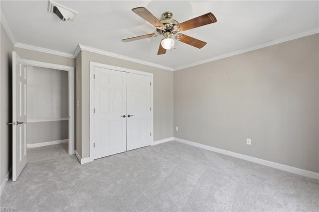 9234 Poplar Point LN, Smithfield, VA 23430