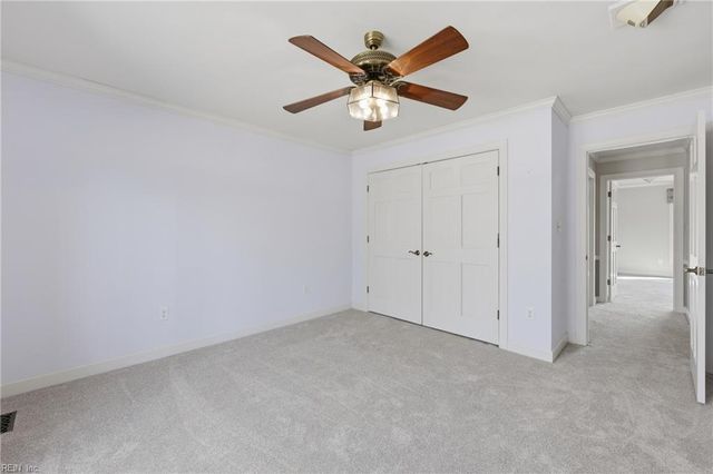 9234 Poplar Point LN, Smithfield, VA 23430