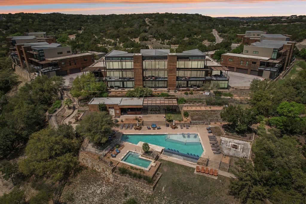 1101 Ivean Pearson RD E207, Lago Vista, TX 78645