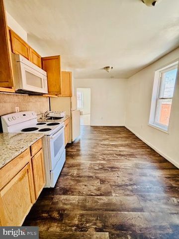 240-42 W GLENWOOD AVE, Philadelphia, PA 19140