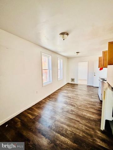 240-42 W GLENWOOD AVE, Philadelphia, PA 19140