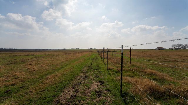 659 County Road 463, Thorndale, TX 76577
