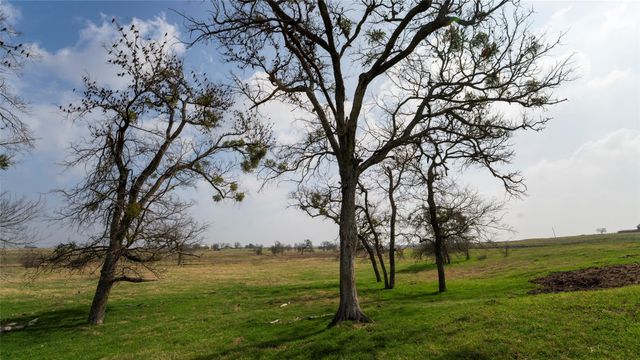 659 County Road 463, Thorndale, TX 76577