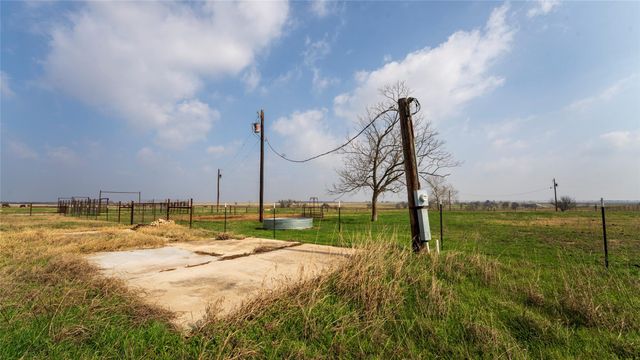 659 County Road 463, Thorndale, TX 76577