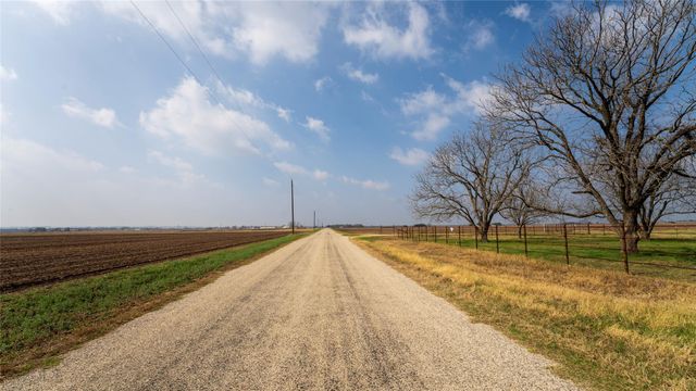 659 County Road 463, Thorndale, TX 76577
