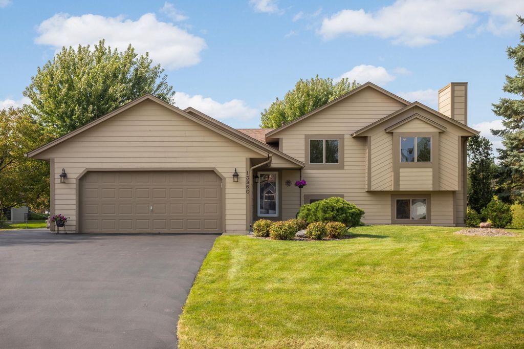 13960 Zarthan Avenue S, Savage, MN 55378