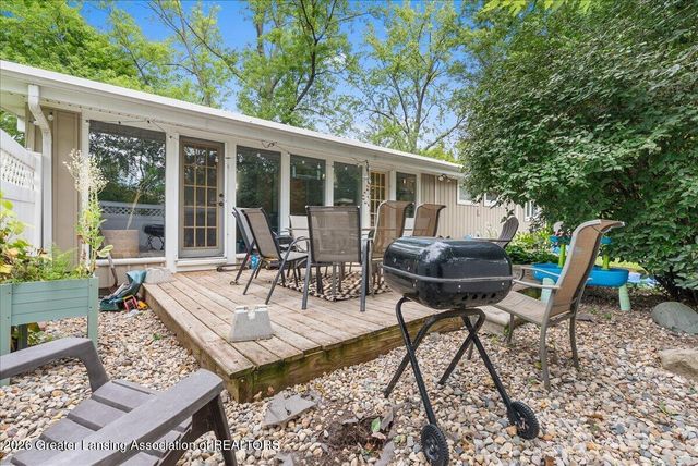 1028 N Hagadorn Road, East Lansing, MI 48823