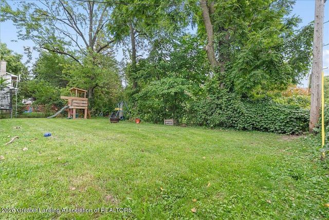 1028 N Hagadorn Road, East Lansing, MI 48823