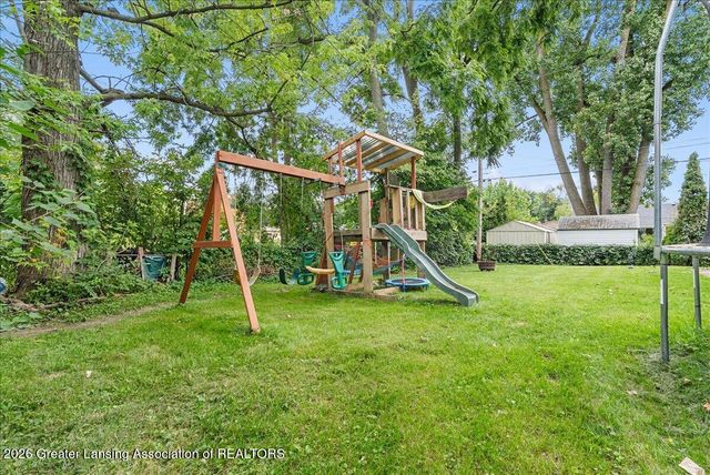 1028 N Hagadorn Road, East Lansing, MI 48823