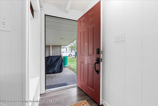 1028 N Hagadorn Road, East Lansing, MI 48823