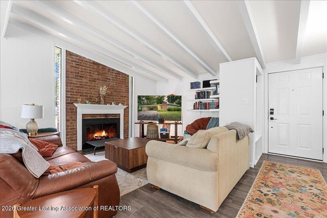 1028 N Hagadorn Road, East Lansing, MI 48823