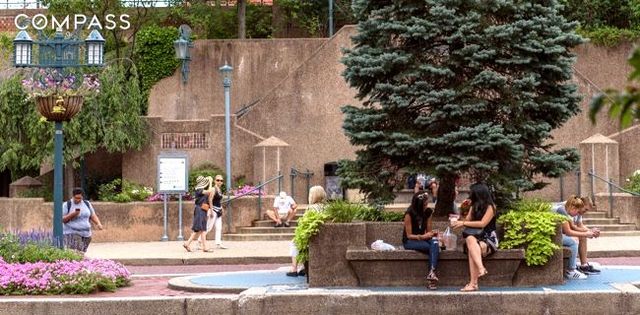 11201 Queens Blvd Apt 17H, New York City, NY 11375