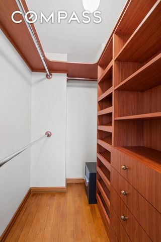 11201 Queens Blvd Apt 17H, New York City, NY 11375