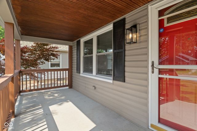 229 N 16th Avenue, Beech Grove, IN 46107