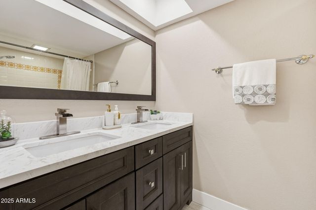 7557 N DREAMY DRAW Drive 264, Phoenix, AZ 85020