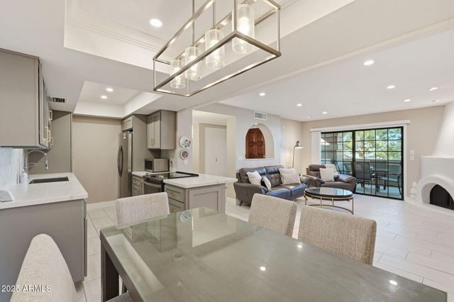 7557 N DREAMY DRAW Drive 264, Phoenix, AZ 85020