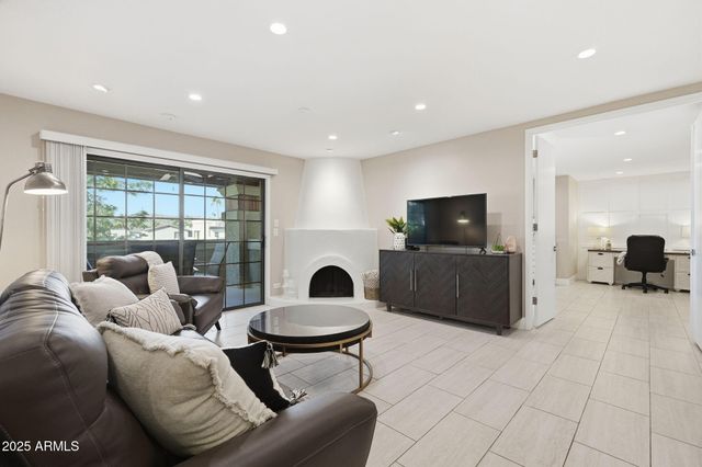 7557 N DREAMY DRAW Drive 264, Phoenix, AZ 85020