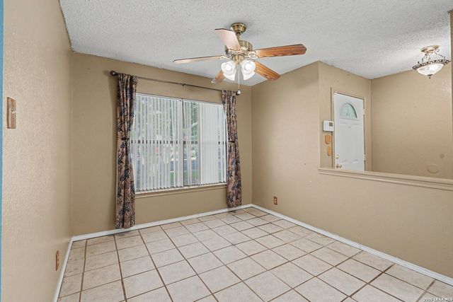 2602 Buffalo Pass Dr, San Antonio, TX 78245