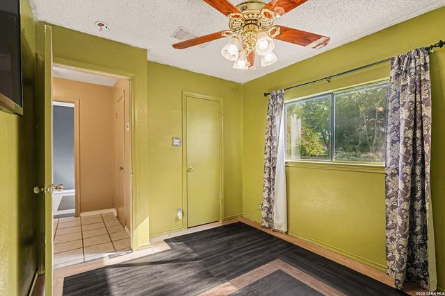 2602 Buffalo Pass Dr, San Antonio, TX 78245