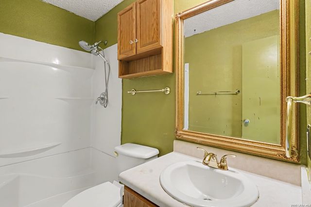 2602 Buffalo Pass Dr, San Antonio, TX 78245