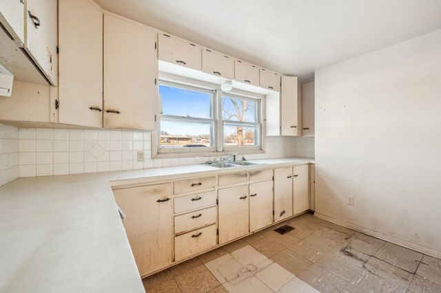 2819 Ellen, Wichita, KS 67219