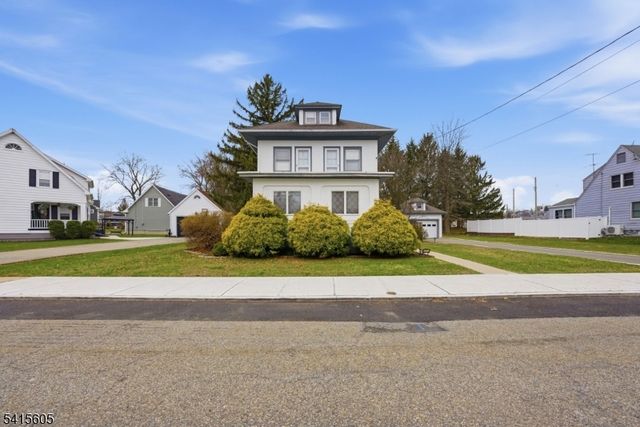 111 Kanouse St, Boonton Town, NJ 07005