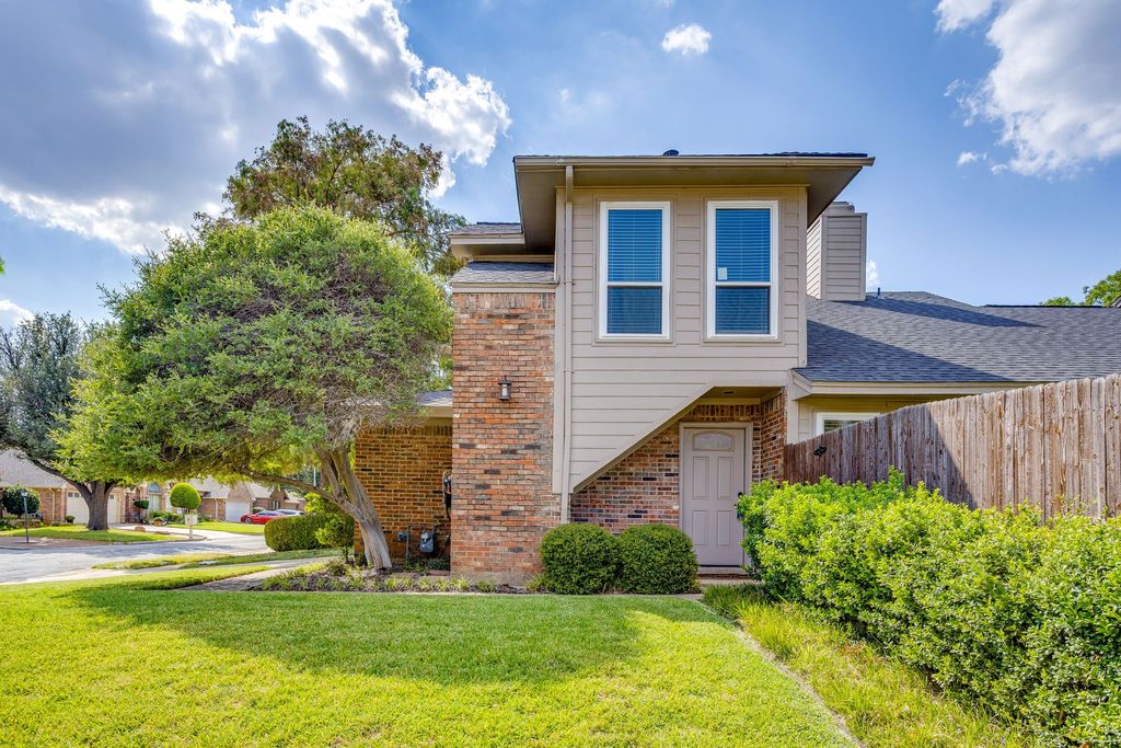 1307 Oriental Avenue, Arlington, TX 76011 — exterior