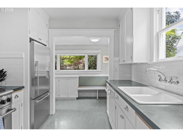 3217 Ne 32ND Ave, Portland, OR 97212