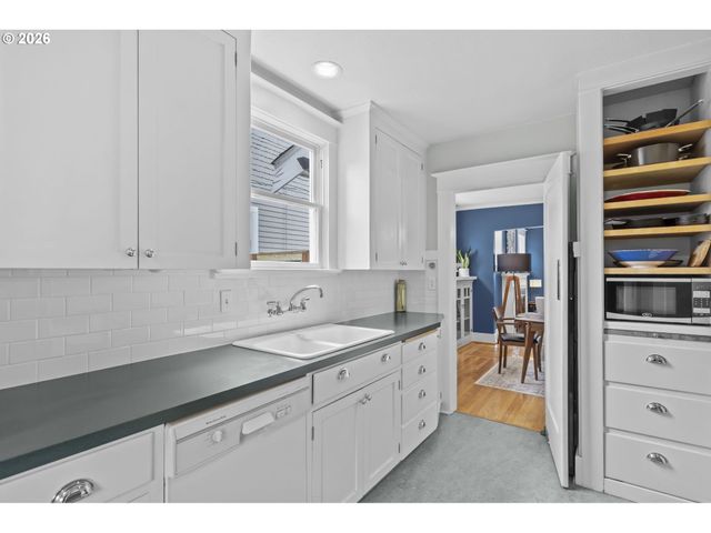 3217 Ne 32ND Ave, Portland, OR 97212